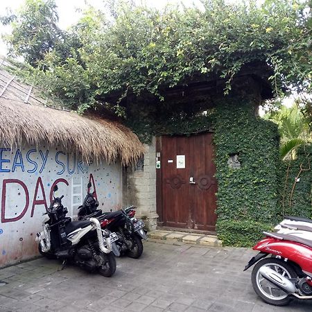 Easy Surf Dacha Hotell Canggu Eksteriør bilde