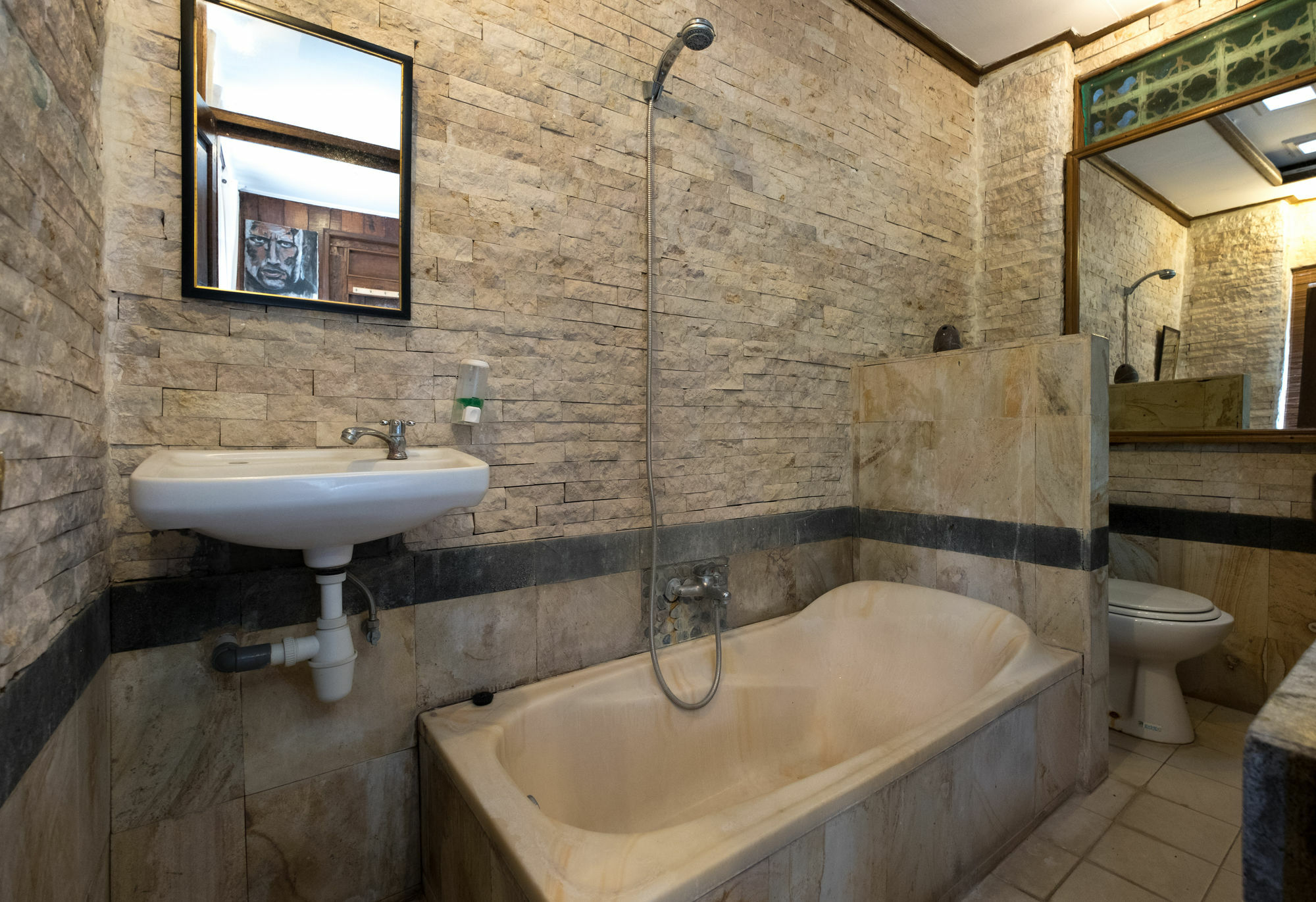 Easy Surf Dacha Hotell Canggu Eksteriør bilde